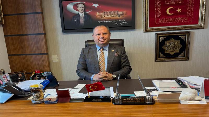 Kavga ettiği amcasını sokak ortasında tabancayla vurdu