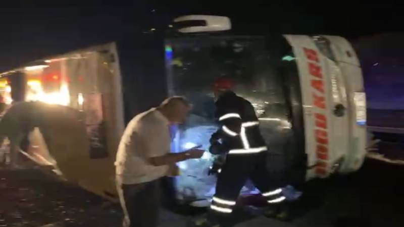 Kavga ettiği amcasını sokak ortasında tabancayla vurdu